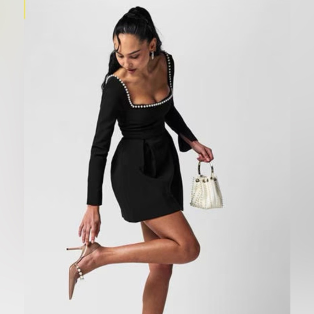 ODD MUSE The Ultimate Muse Pearl Dress